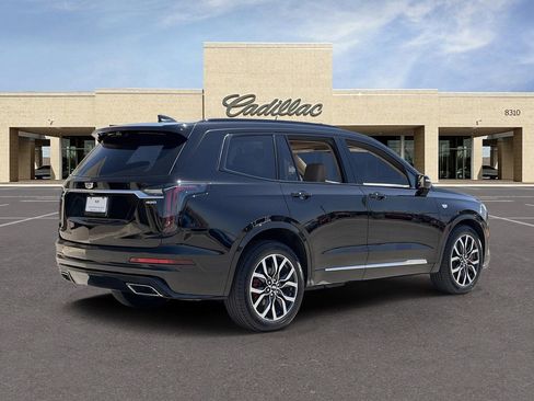 Certified 2025 Cadillac XT6 Sport w/ Platinum Package AWD/4WD image 5