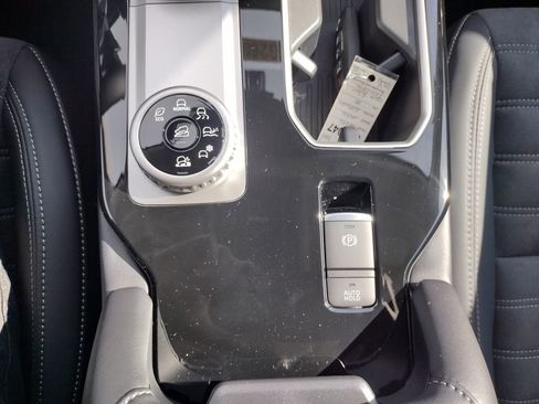 New 2026 Mitsubishi Outlander SE AWD/4WD image 26