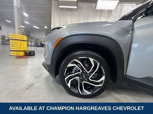 Used 2025 Chevrolet TrailBlazer RS w/ Convenience Package AWD/4WD image 41