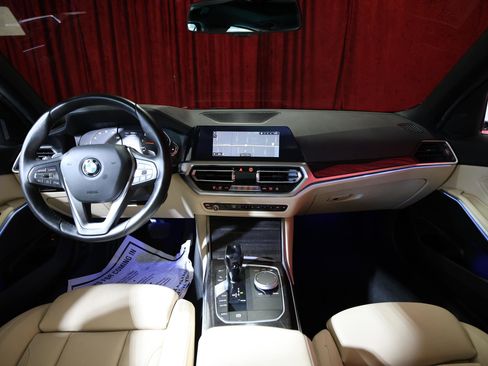 Used 2021 BMW 330i Sedan w/ Convenience Package image 15