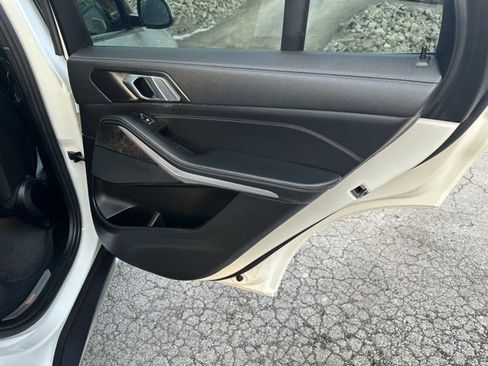 Used 2022 BMW X5 xDrive40i w/ Premium Package image 21