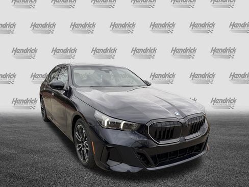 New 2026 BMW 530i w/ M Sport Package RWD image 2
