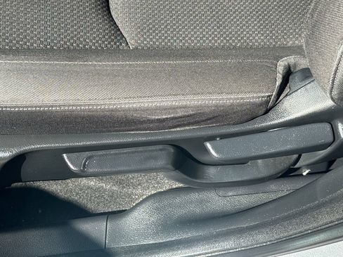 Used 2019 Honda HR-V EX image 46