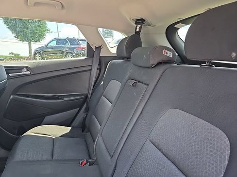 Used 2017 Hyundai Tucson SE w/ SE Popular Package 02 AWD/4WD image 30