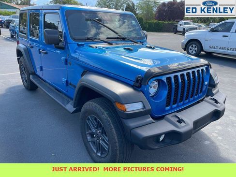 Used 2024 Jeep Wrangler Unlimited Sport AWD/4WD image 1