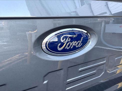 Certified 2022 Ford F150 XLT w/ Equipment Group 302A High image 30