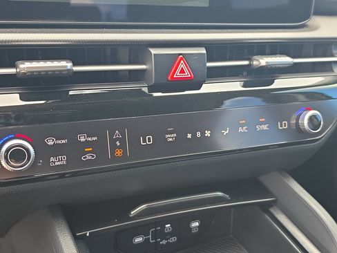 New 2027 Kia Sportage LX FWD image 23