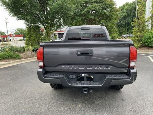 Used 2022 Toyota Tacoma SR5 w/ Technology Package AWD/4WD image 7