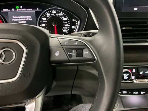 Used 2023 Audi Q5 2.0T Premium w/ Convenience Package image 21