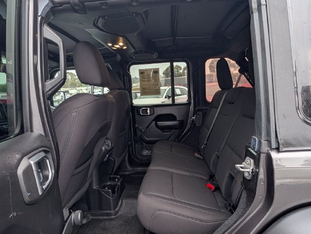 Used 2022 Jeep Wrangler Unlimited Sport AWD/4WD image 12