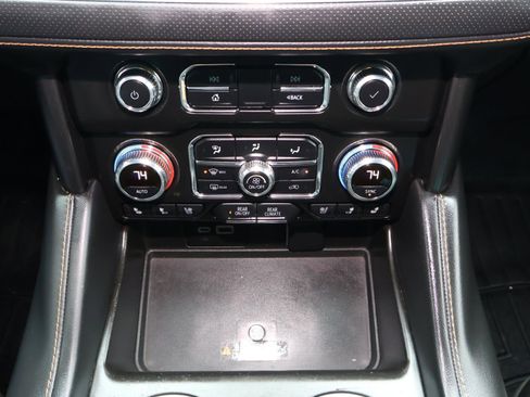 Used 2023 GMC Yukon AT4 w/ Technology Package image 28