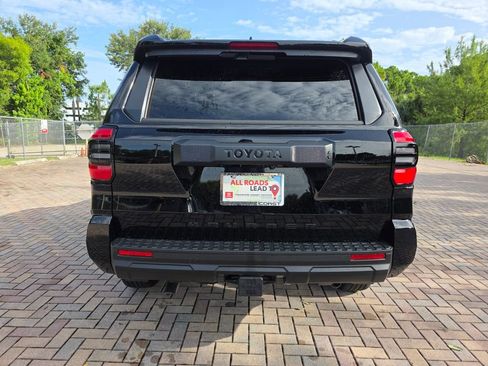 New 2026 Toyota 4Runner SR5 AWD/4WD image 10