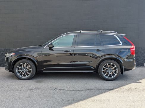 Used 2017 Volvo XC90 T6 Momentum image 8