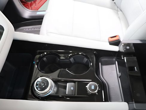 New 2026 Ford Explorer Platinum image 17