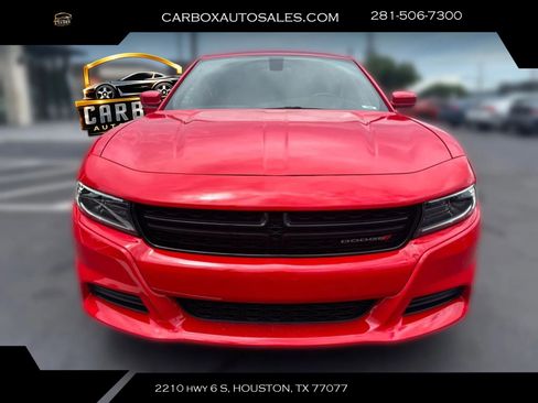 Used 2022 Dodge Charger SXT RWD image 8