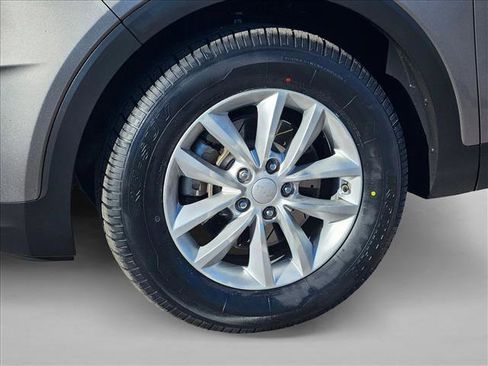 Used 2017 Kia Sorento LX w/ LX Convenience Package image 20