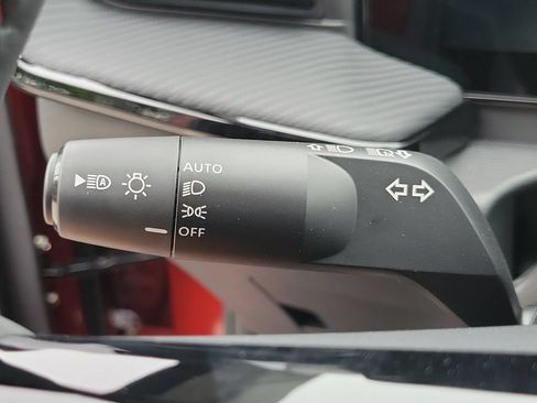 New 2026 Nissan Kicks SR FWD image 22