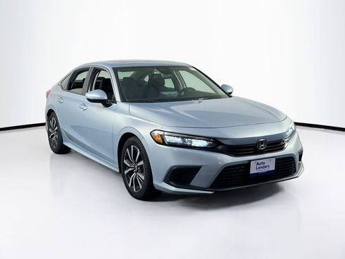 Used 2022 Honda Civic EX image 3
