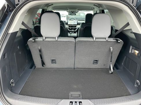 New 2026 Ford Explorer Active w/ Active Comfort Package AWD/4WD image 35