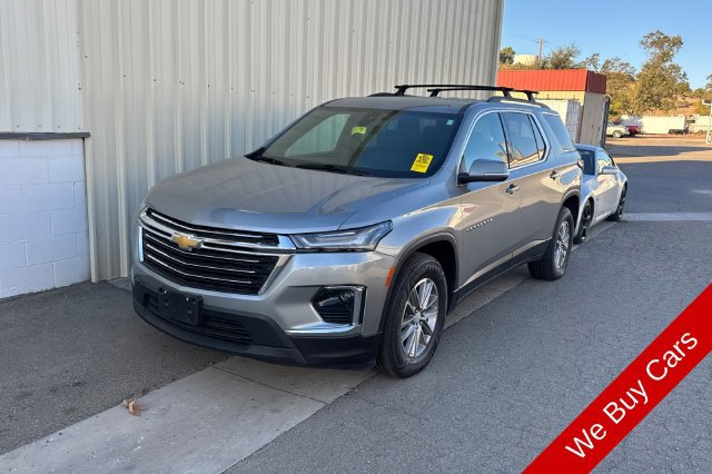 Used 2023 Chevrolet Traverse LT AWD/4WD image 2