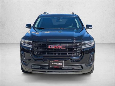 Used 2023 GMC Acadia SLE w/ Driver Convenience Package image 2