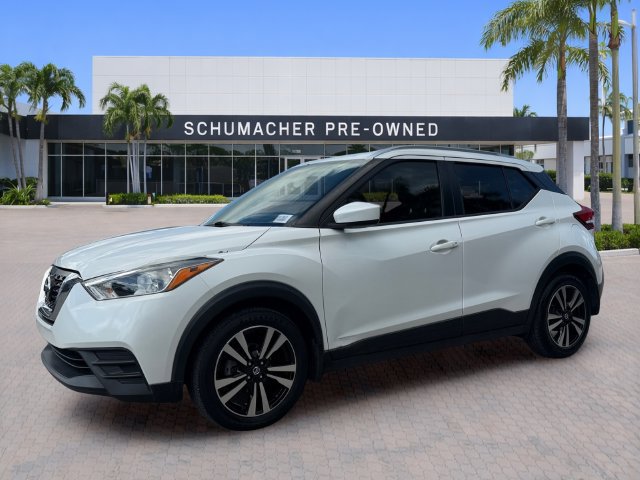 Used 2019 Nissan Kicks SV FWD image 3