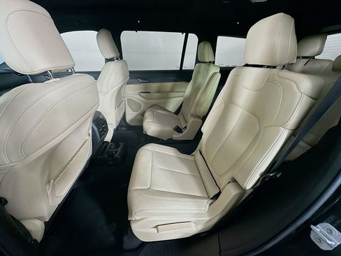 Certified 2025 Jeep Grand Cherokee L Limited w/ Luxury Tech Group II image 36