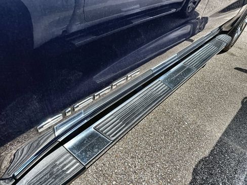 Certified 2022 GMC Sierra 1500 SLT AWD/4WD image 5