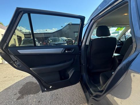 Used 2015 Subaru Outback 2.5i Premium AWD/4WD image 11