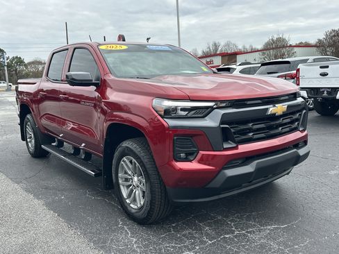Certified 2025 Chevrolet Colorado LT w/ LT Convenience Package image 2