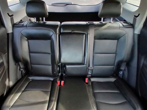 Used 2018 GMC Terrain SLT w/ Preferred Package image 17