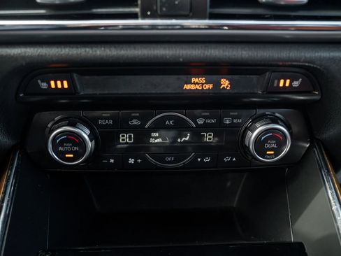 Used 2017 MAZDA CX-9 Signature image 29