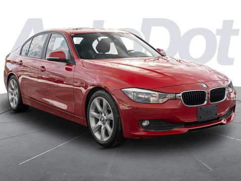 Used 2013 BMW 320i 320i Sedan 4D image 4