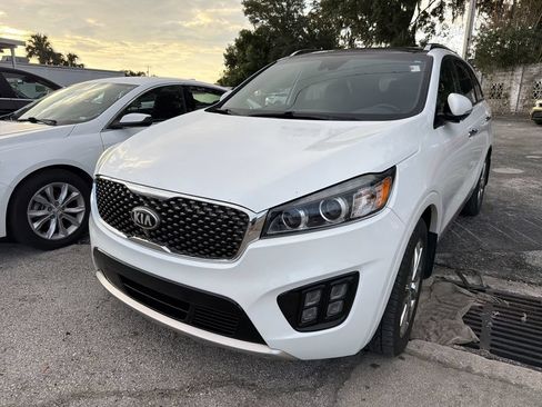 Used 2017 Kia Sorento SX AWD/4WD image 8