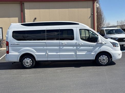 Used 2023 Ford Transit 150 Low Roof AWD image 29