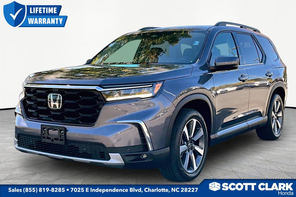 Used 2025 Honda Pilot Elite image 3