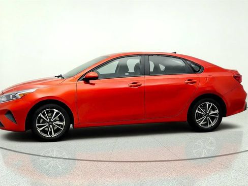 Used 2023 Kia Forte LXS FWD image 8