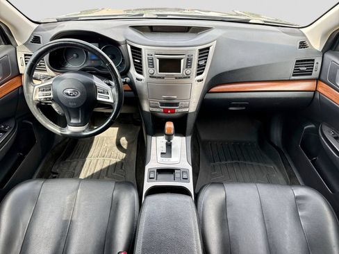 Used 2014 Subaru Outback 3.6R Limited w/ Moonroof Package AWD/4WD image 17