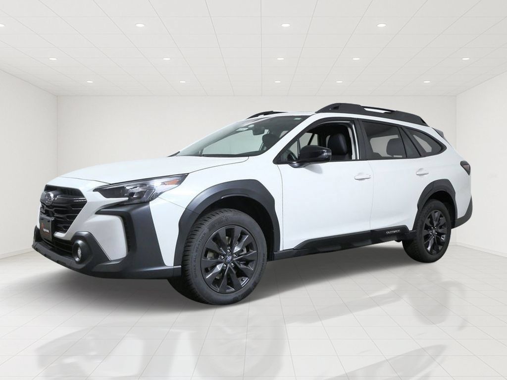 Used 2025 Subaru Outback Onyx Edition AWD/4WD image 2