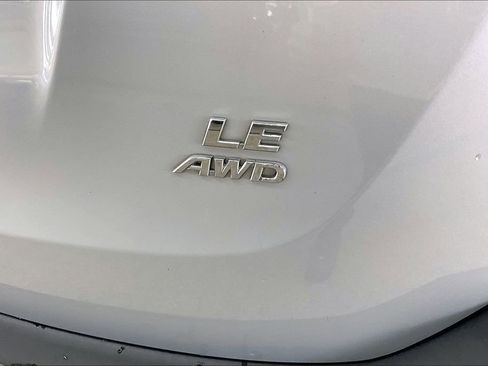 Used 2015 Toyota RAV4 LE image 26