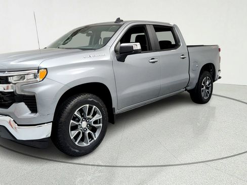 Used 2024 Chevrolet Silverado 1500 LT AWD/4WD image 1