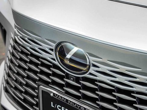 Used 2023 Lexus RX 350 Premium Plus w/ Cold Area Package FWD image 8