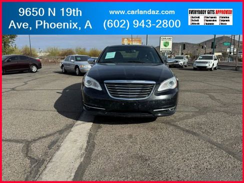 Used 2013 Chrysler 200 Limited image 3