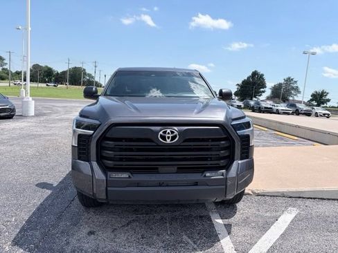 Used 2025 Toyota Tundra SR5 AWD/4WD image 9