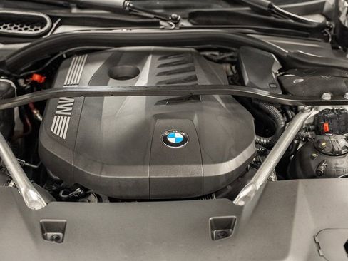 Used 2023 BMW 740i w/ Luxury Rear Seating Package image 58