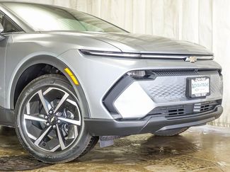 New 2026 Chevrolet Equinox EV LT video 3