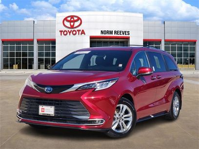 Used 2025 Toyota Sienna Limited