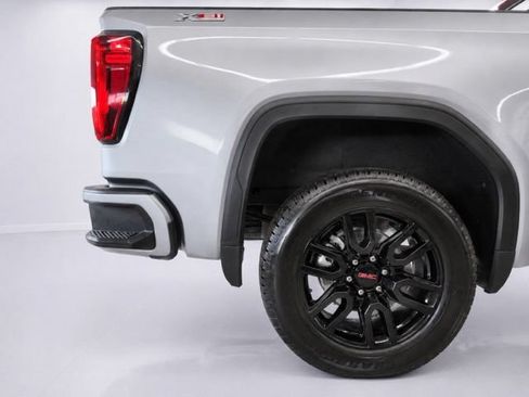 Used 2025 GMC Sierra 1500 Elevation w/ Elevation Premium Package AWD/4WD image 10