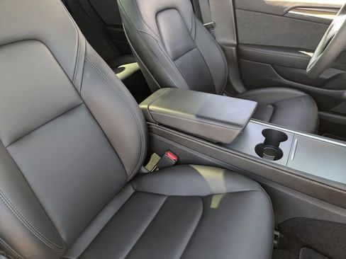 Used 2023 Tesla Model 3 Performance image 11