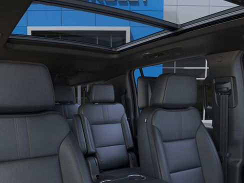 New 2026 Chevrolet Suburban RST w/ RST Capability Package image 25